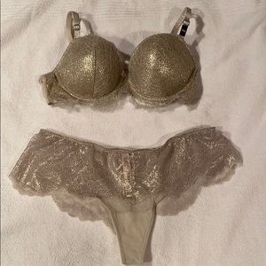 NEW LMTD EDITION: VS Dream Angels Bra & Panty Set